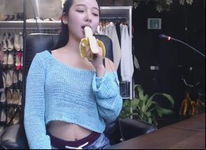 gai xinh Han Qu&ocirc c adorable